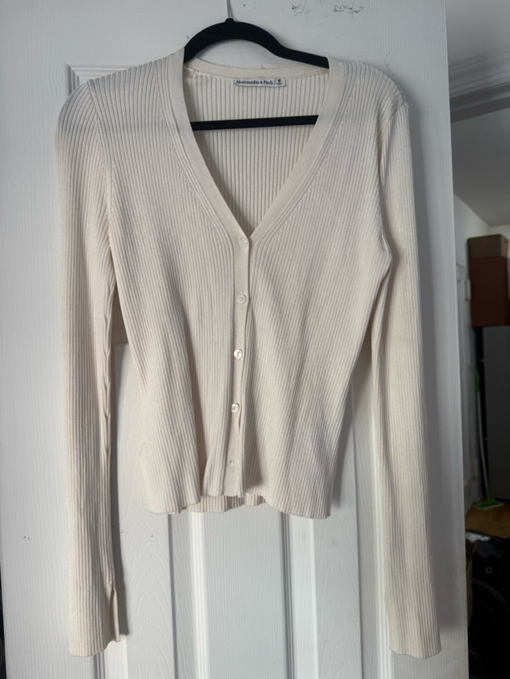 Abercrombie & Fitch Cream Ribbed V-Neck Cardigan
